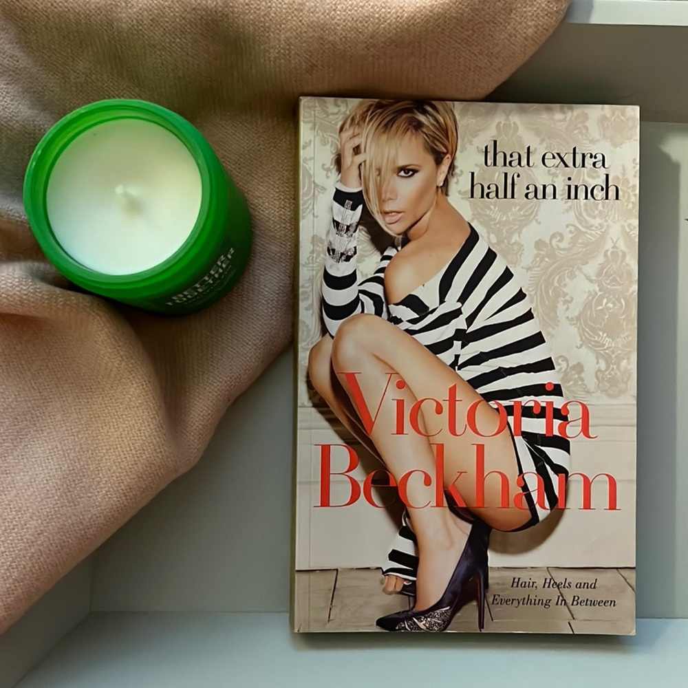 📚 SPECIAL 3/$21 BOOKS!!📚 Victoria Beckham~ That extra half an inch